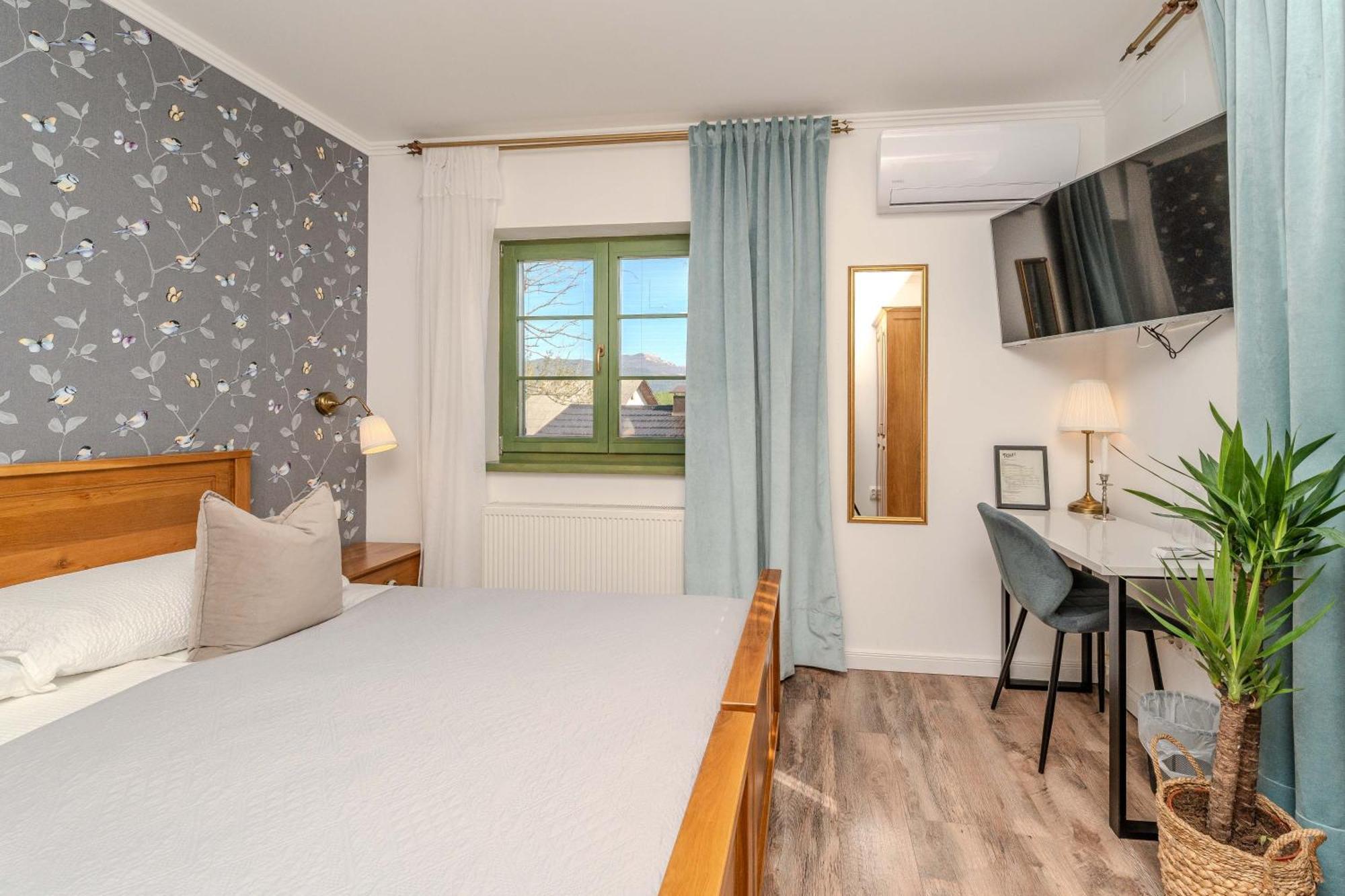 Tesla's Gastro House Plitvice Guest house 4*