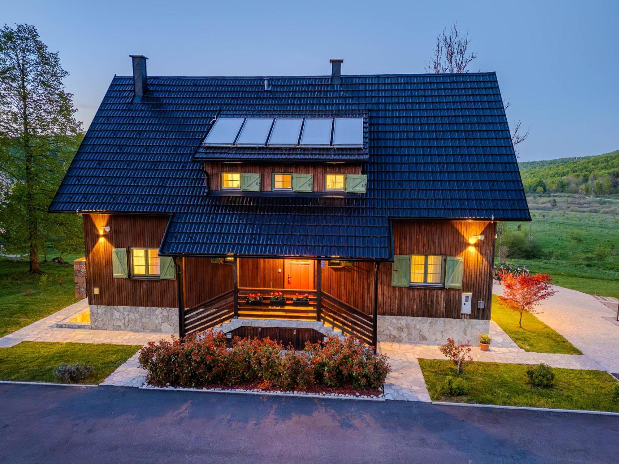 Tesla's Gastro House Plitvice 4*